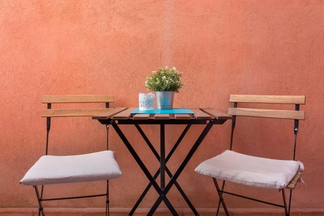 Centre Apartment Grotte Bianche 2-1