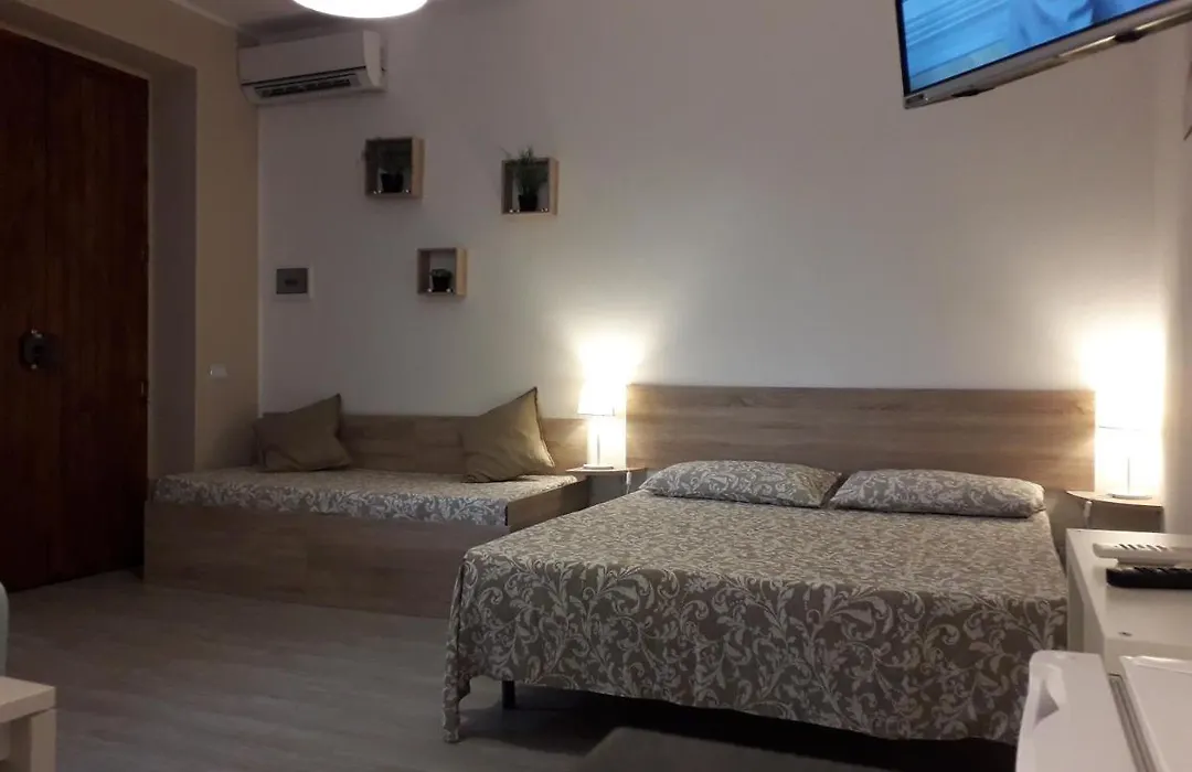 Fontanarossa Airport Sleep And Travel-1