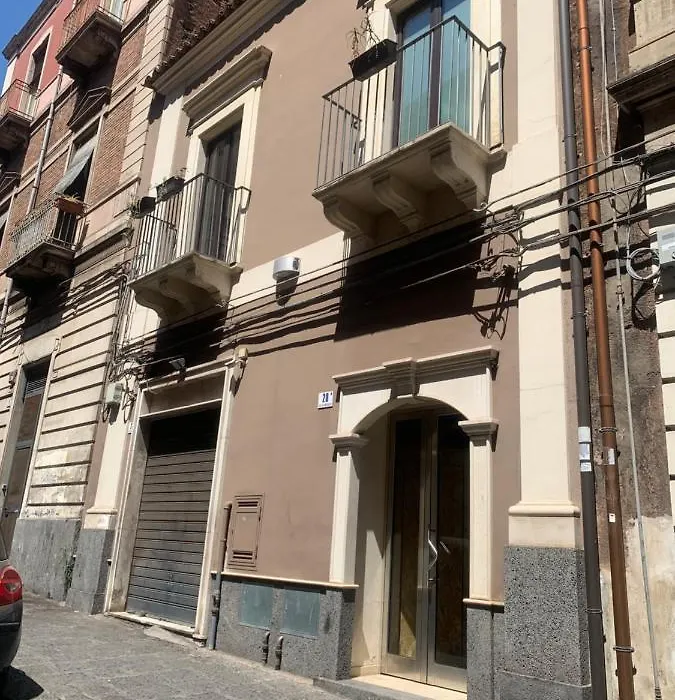 Ottomood House Catania-1