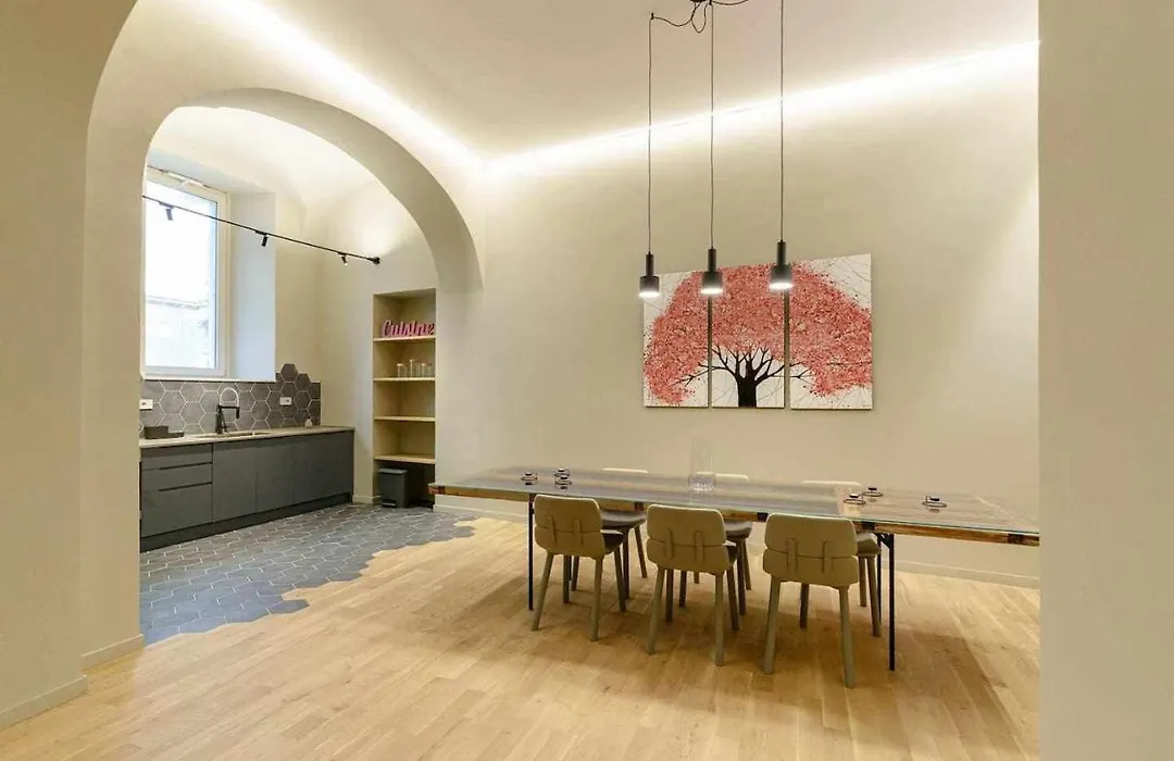 Crociferi Luxury Apartment-1