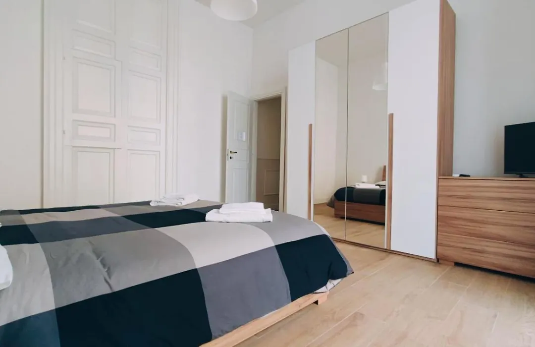 Duhome Apartment In The Heart Of Catania-1