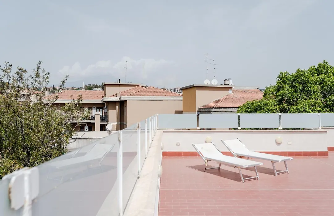 Guesthost - Catania Skyview Terrace Urban Escape-1