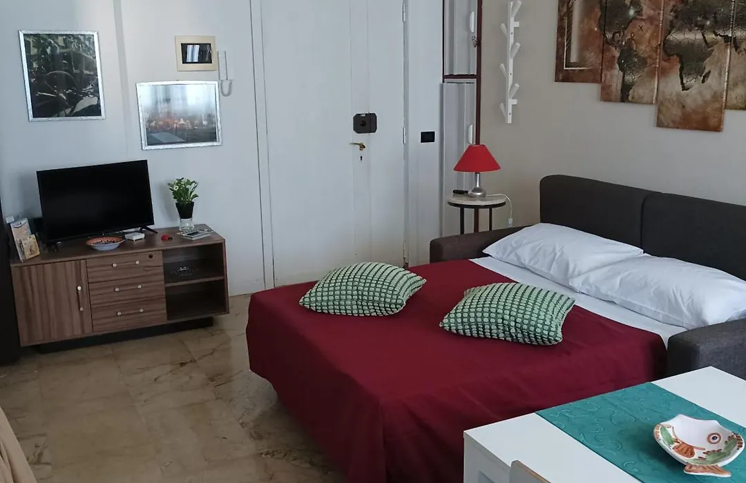 Blasius Home-1