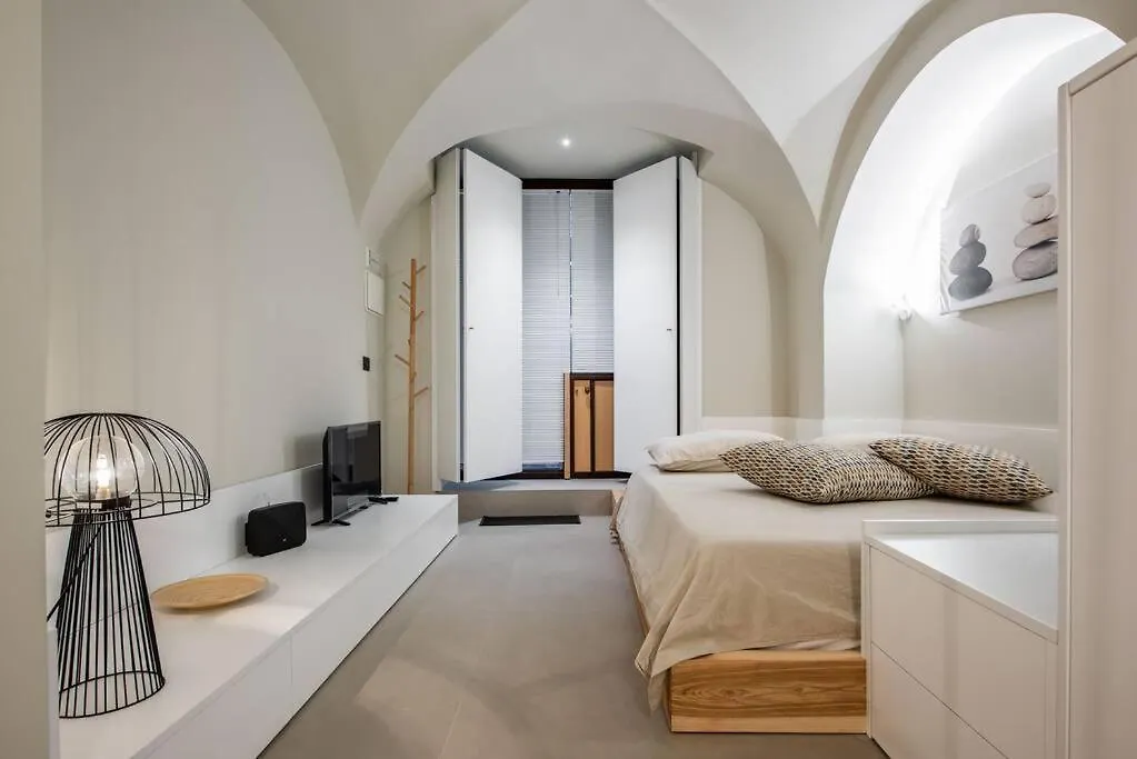 De Felice Home-1