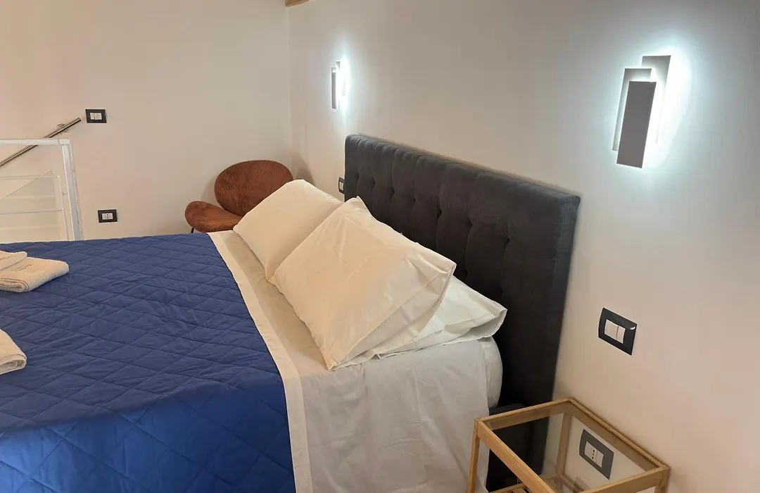 Cortiletto Pavone A-1