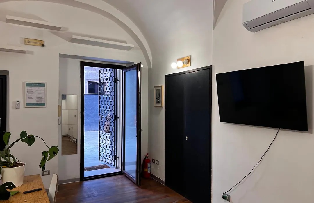 SAN MICHELE HOME - Appartamento in pieno centro Catania-1
