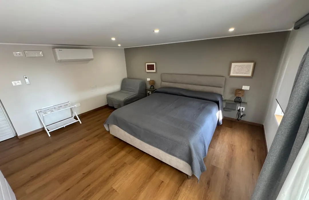 Almond Apartments - Plebiscito-1