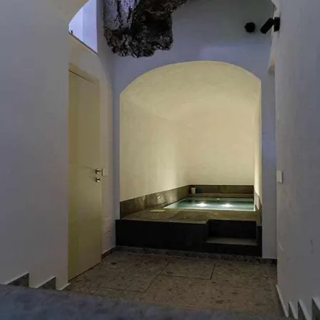Crociferi Luxury Apartment-2