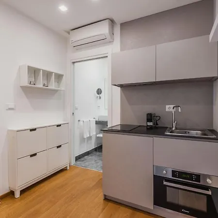 Rg8 Independent Apartment-3