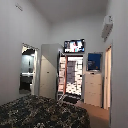 Caronda House-2