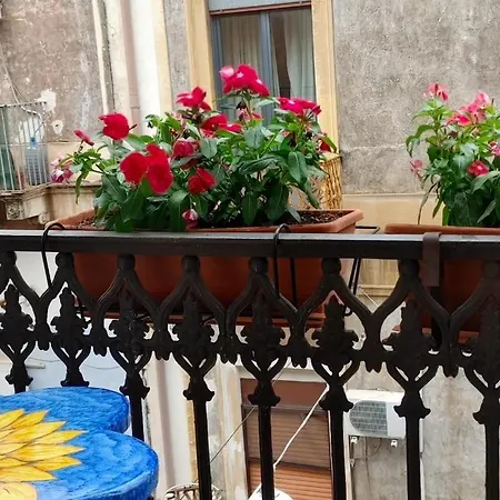 Appartamento A Centro Storico Di Catania-2