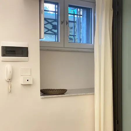 Emanuele Domus Apartment-2