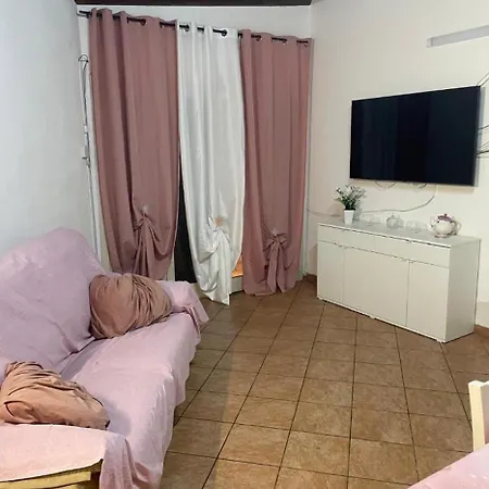 Soraya'S Apartment-2