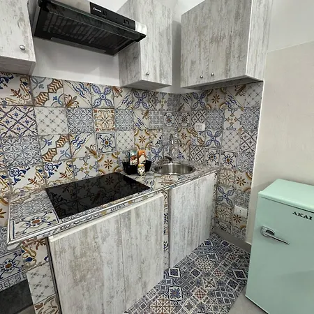 Felicia Home-2