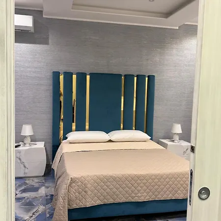 Naomi Luxury Home 2-3