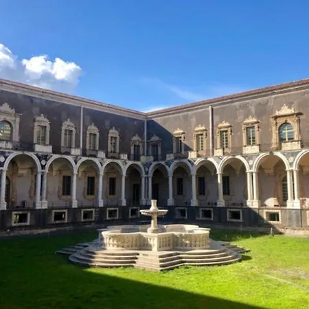 Monahouse - Elegance And Comfort On Via Etnea In The Heart Of Catania - Sicily-2
