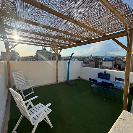 Almond Apartments - Plebiscito-3