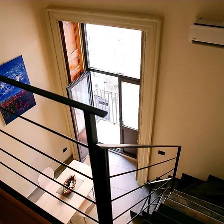 Center Street Apartment-3