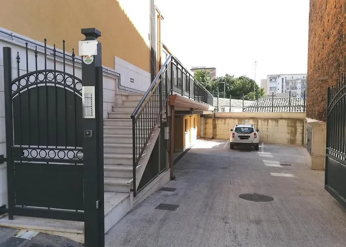 Friends & Family Apartment - Free Parking Car Catania