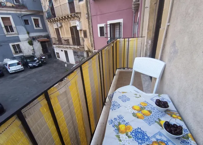 Cortile Pantaleone Holiday Home Catania