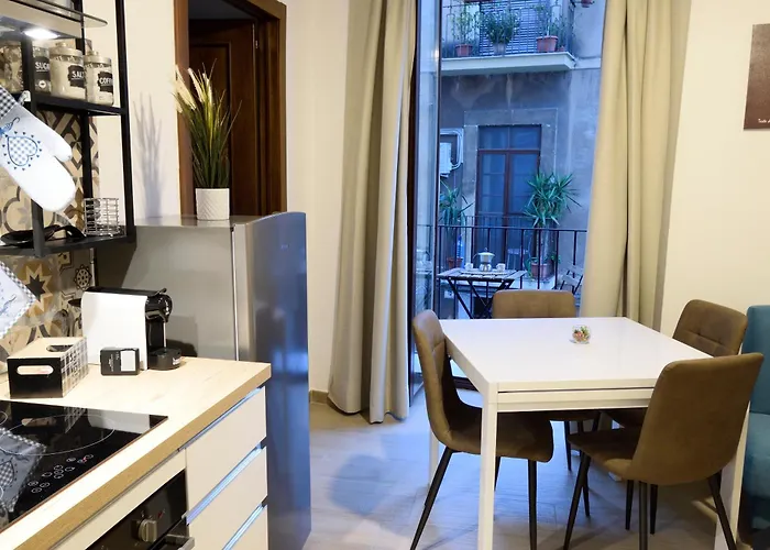 Appartamento la casa di carta al duomo Catania