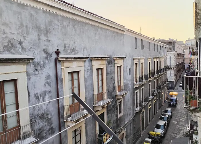 Andrea'S Guesthouse Catania