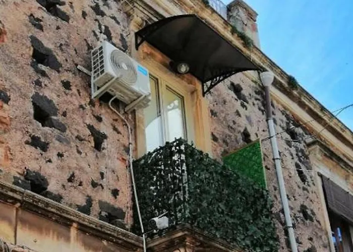 Theroom Catania