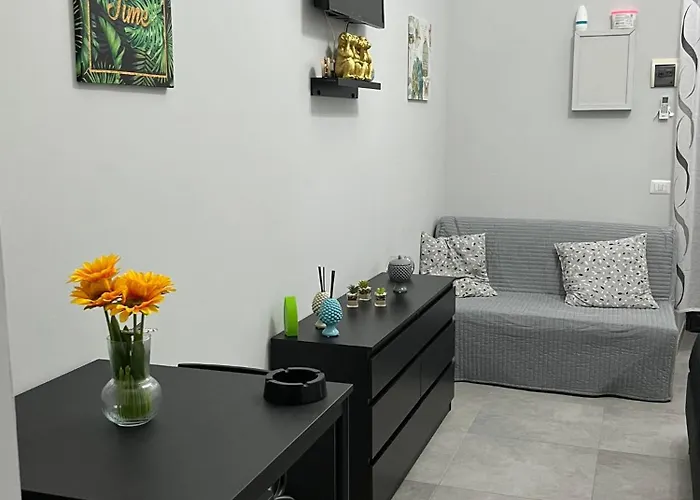 Casa Vacanze I 4 Diamanti Room 1 Catania