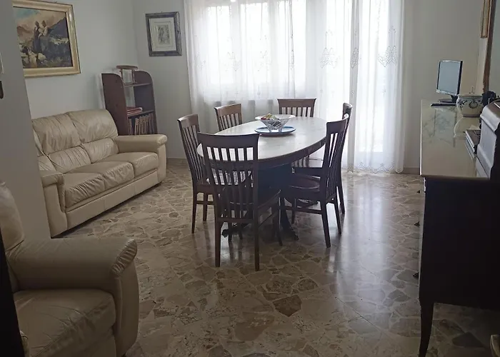 New Dawn Apartment, Appartamento Turistico, casa per vacanza, tre camere indipendenti Catania