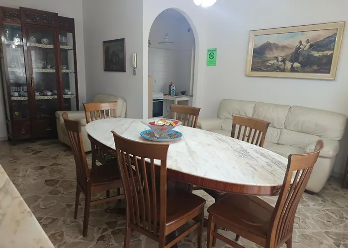 New Dawn Apartment, Appartamento Turistico, casa per vacanza, tre camere indipendenti Catania