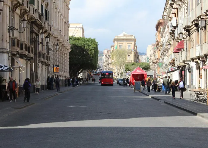 Monahouse - Elegance And Comfort On Via Etnea In The Heart Of Catania - Sicily