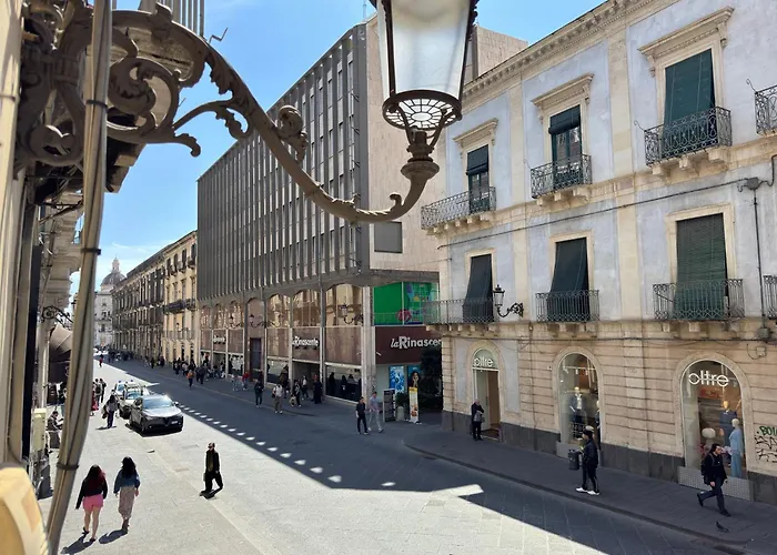 Monahouse - Elegance And Comfort On Via Etnea In The Heart Of Catania - Sicily