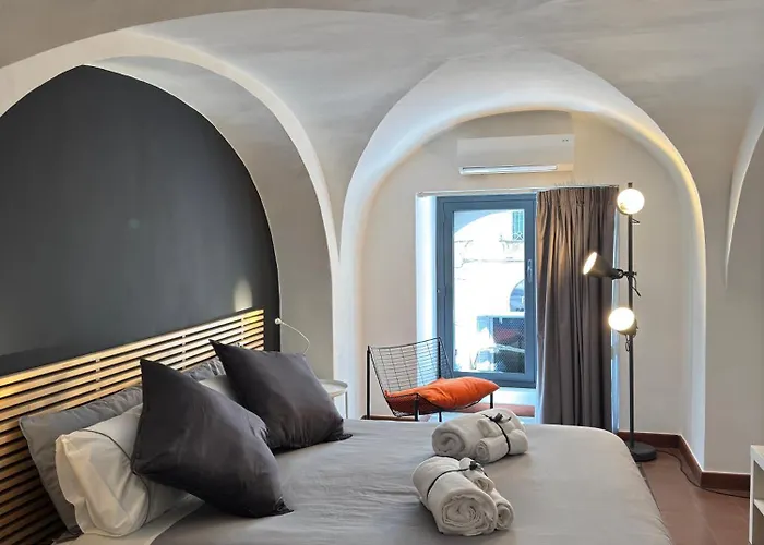 Monahouse - Elegance And Comfort On Via Etnea In The Heart Of Catania - Sicily