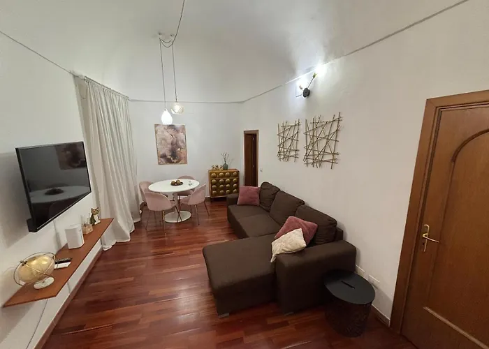 MiMi Catania Home