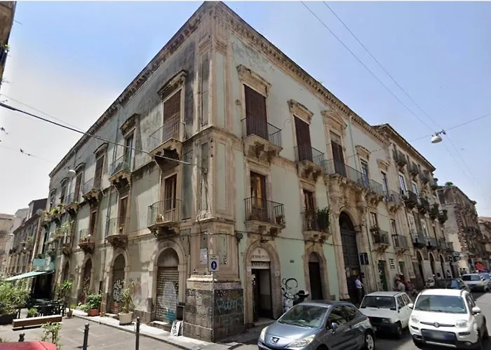 MiMi Catania Home