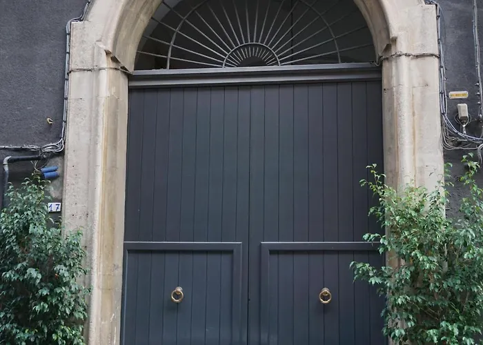 Elegante appartamento centro storico Catania